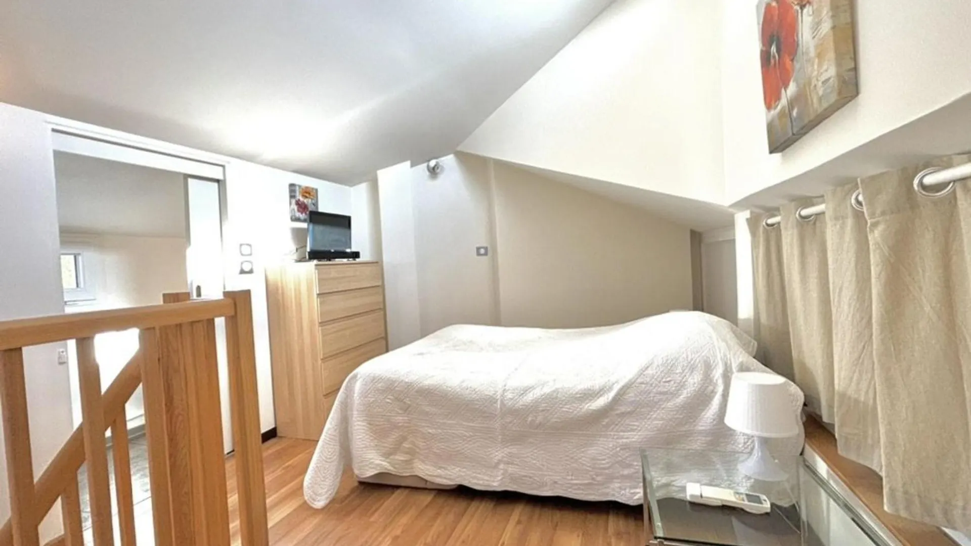 Appartement Moderne 2 Pieces Avec Balcon Et Parking A La Londe-Les-Maures - Fr-1-826-2 0*,  Francie