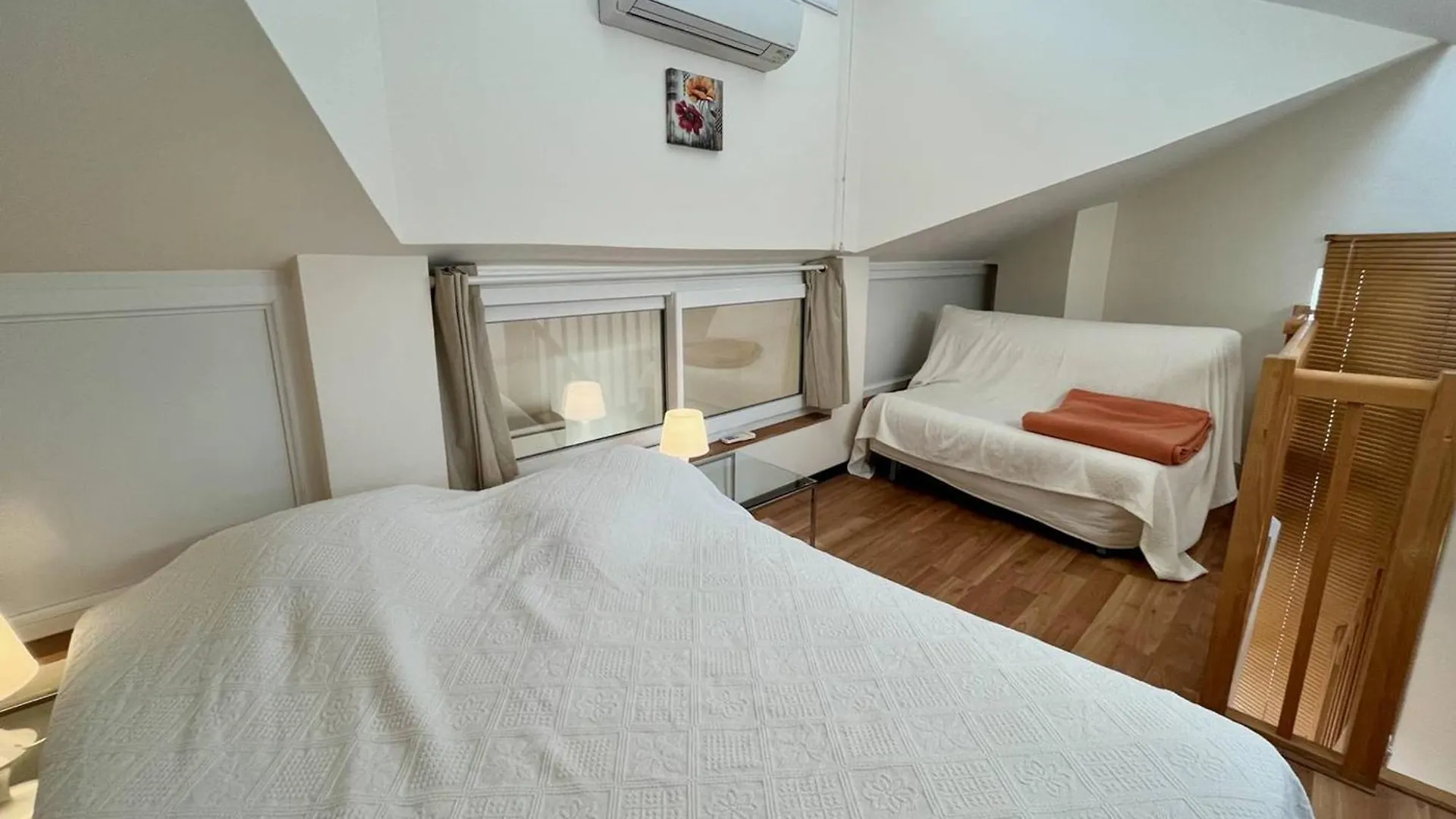 Apartment Appartement Moderne 2 Pieces Avec Balcon Et Parking A La Londe-Les-Maures - Fr-1-826-2